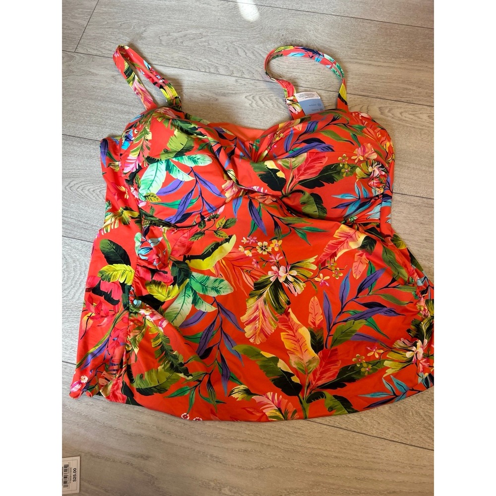 Lands End  long lasting fit for swimwear swim top